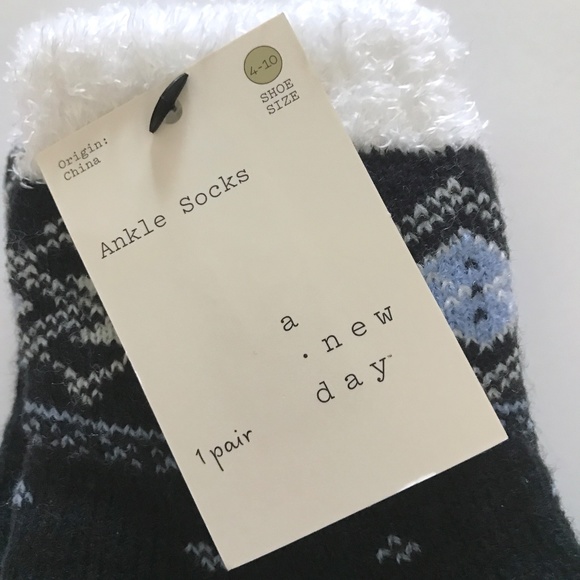 Hand Crafted Crocheted Grey Scarf & Cozy Socks - Proceeds To Charity - Picture 7 of 9